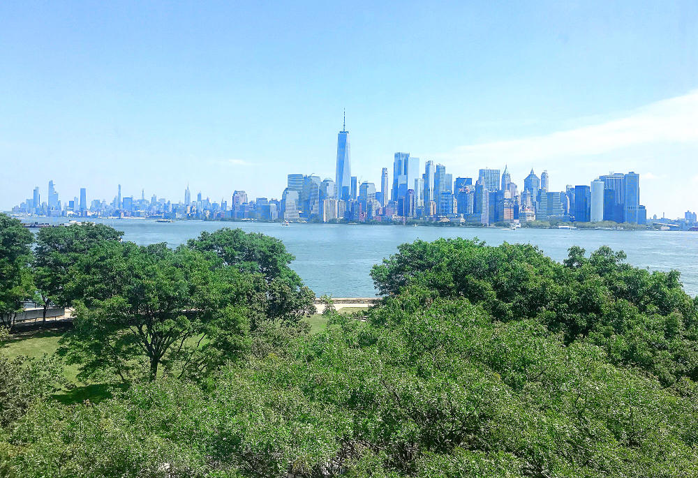 Vue sur New York depuis Ellis Island