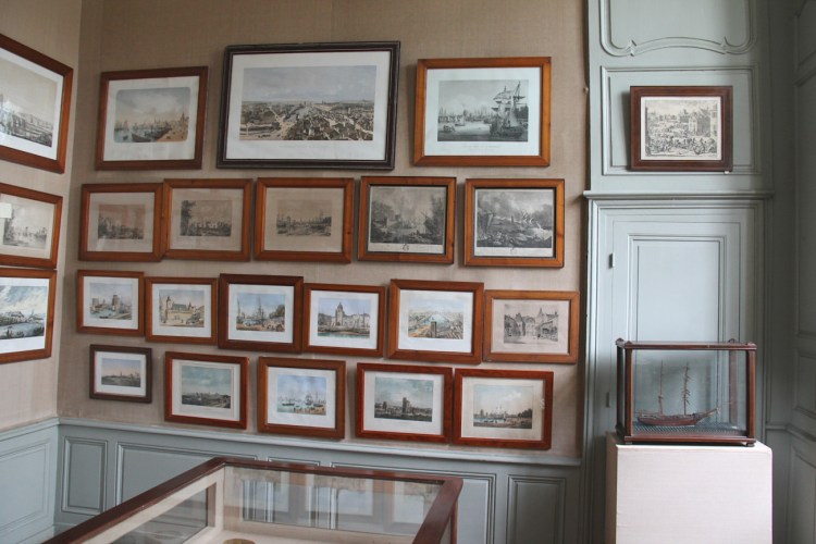 Diverses gravures de la Saintonge, de l'Aunis et de l'Angoumois au Musée Dupuy-Mestreau à Saintes
