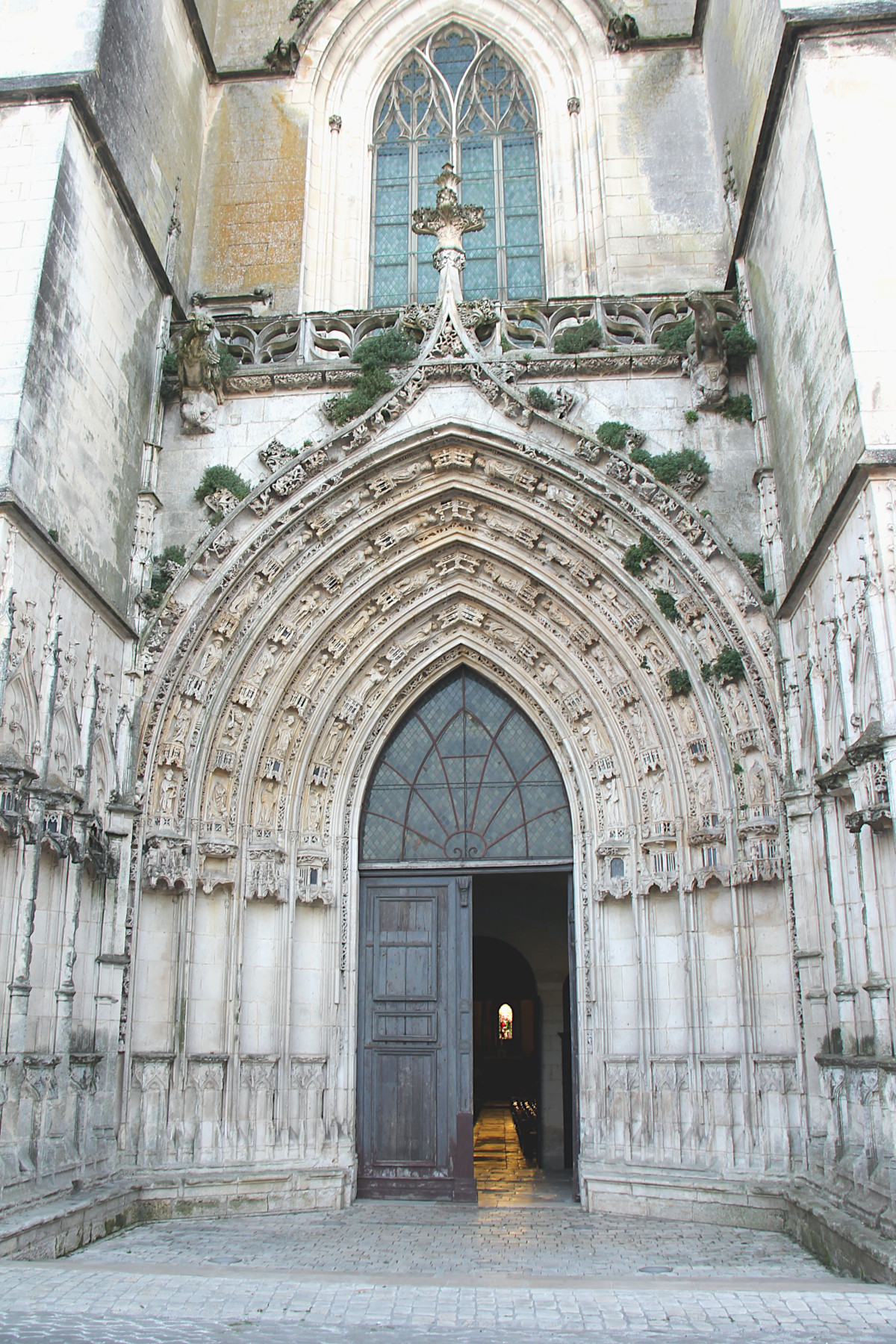 Cathédrale Saint-Pierre de Saintes