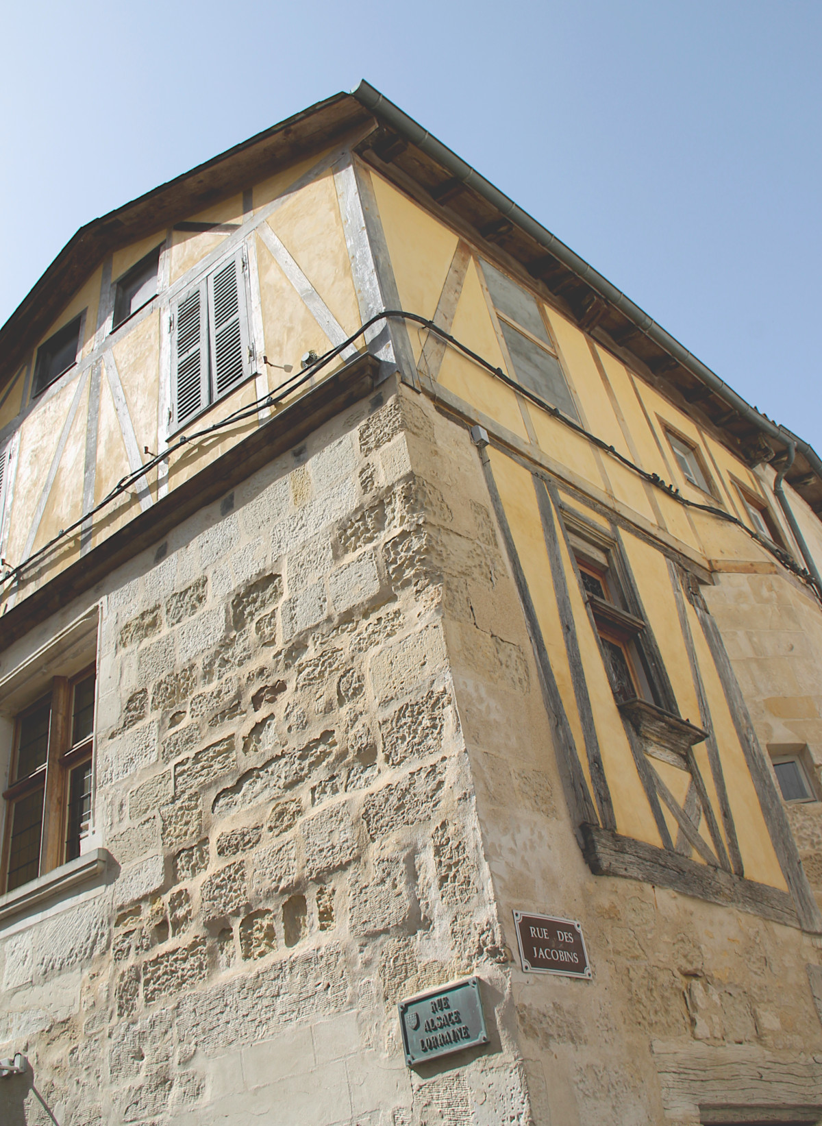 Maison médiévale à Saintes