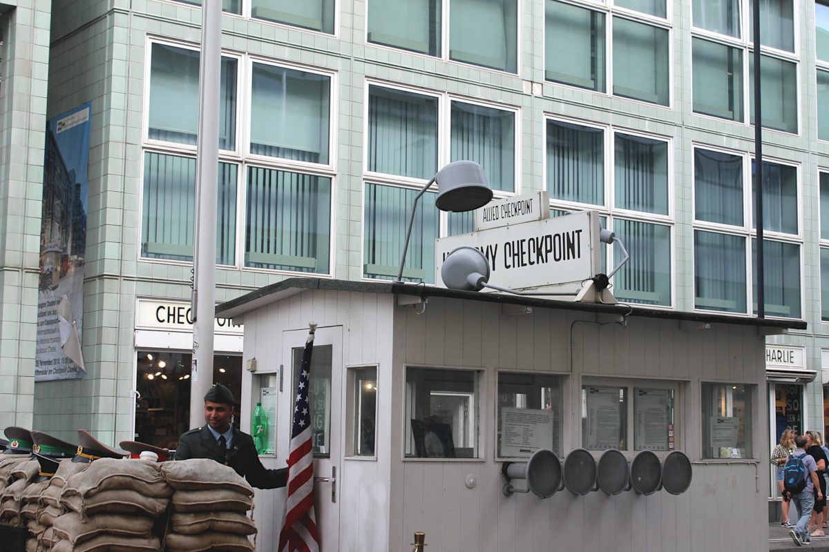 Checkpoint Charlie - Berlin