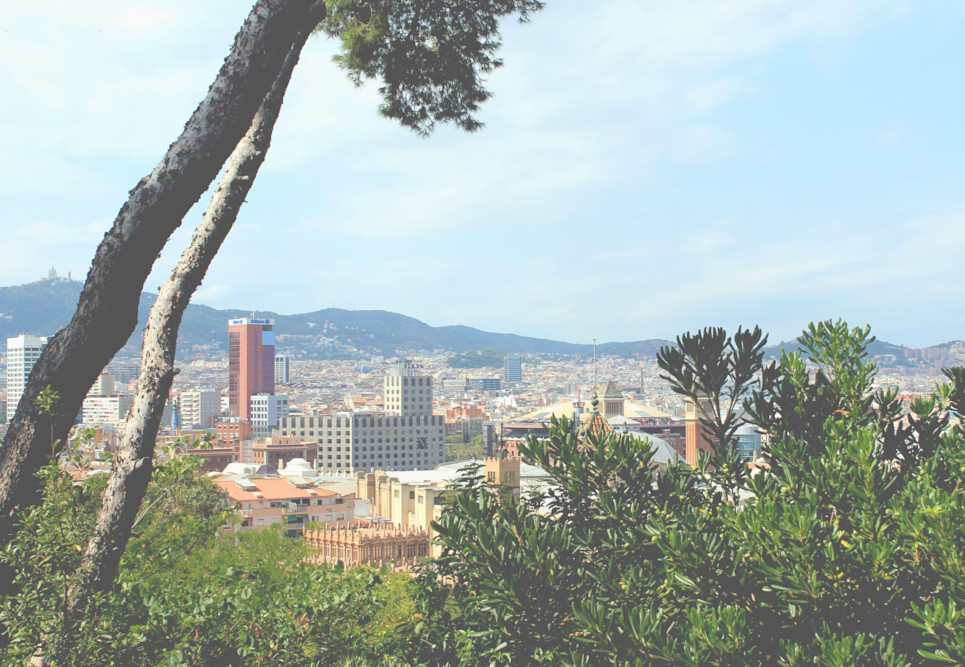 Vue depuis le Poble Espanyol à Barcelone