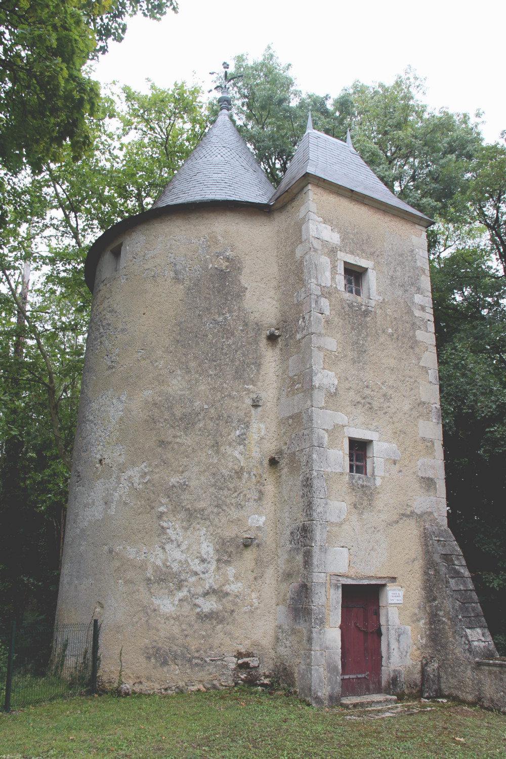 Château de Mornay à Saint-Pierre-de-l'Isle