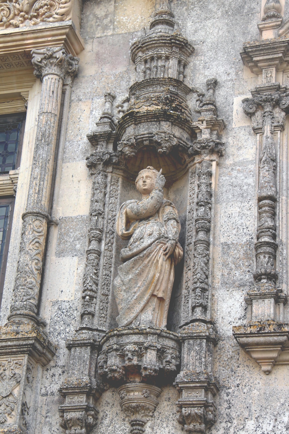 Statue au Château des Enigmes