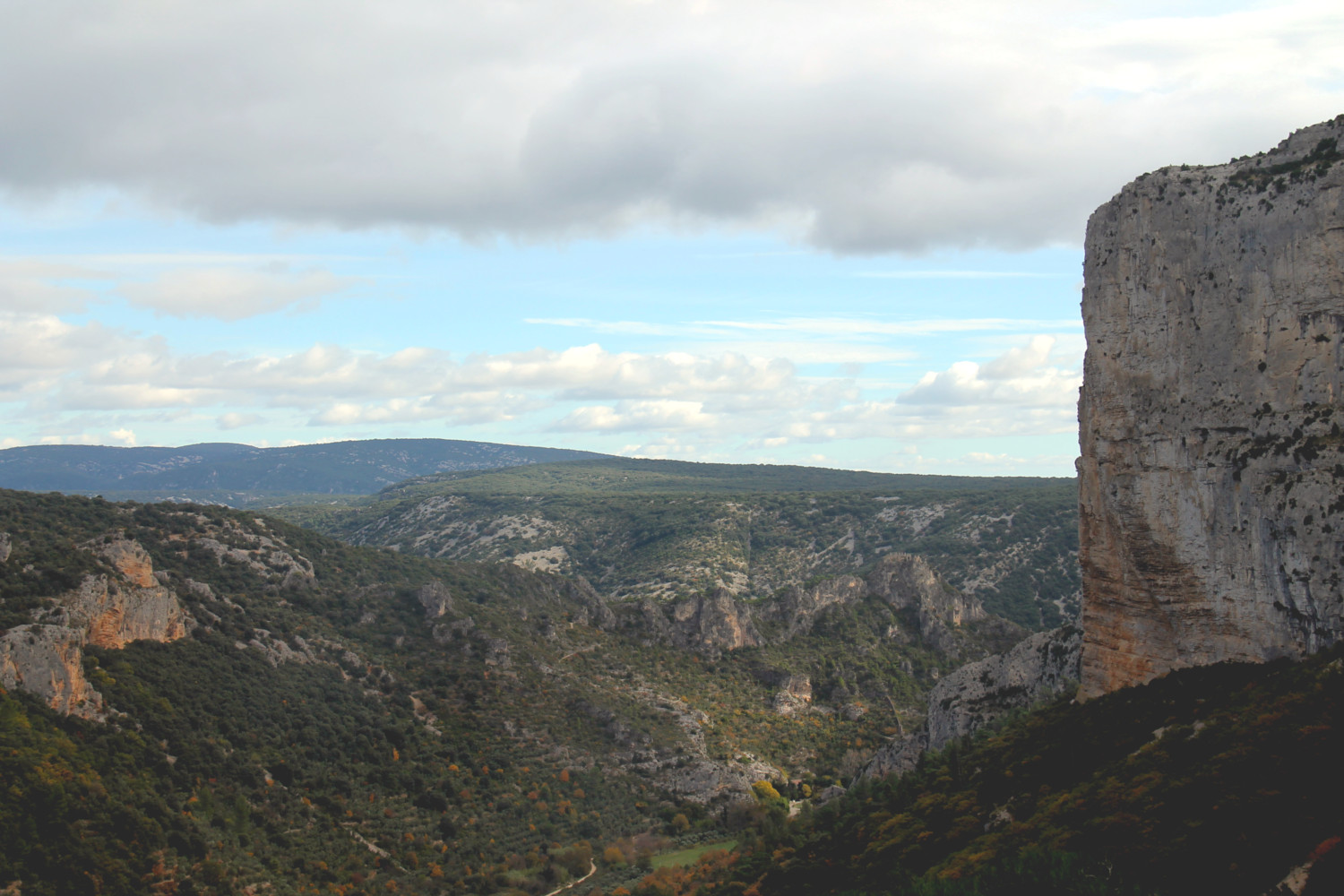 Cirque de l'Infernet -Randonnée des Fenestrettes à Saint-Guilhem-le-Désert