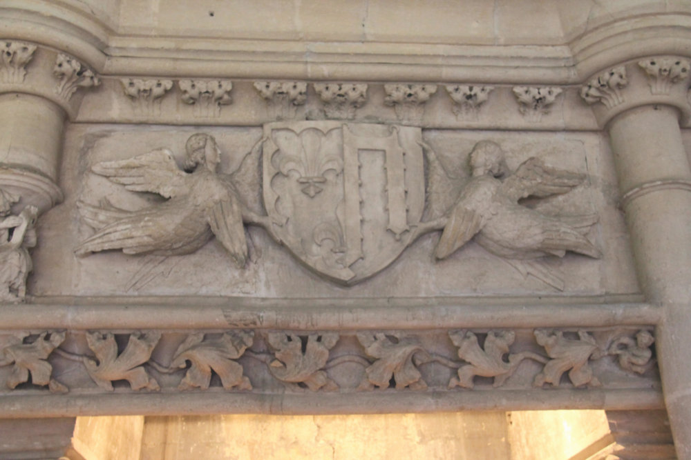 Détails de la cheminée du Palais des Ducs d'Aquitaine à Poitiers