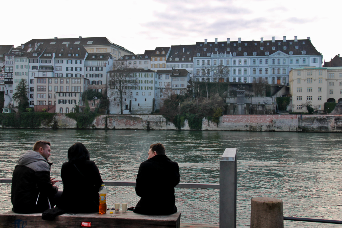 Au bord du Rhin à Bâle